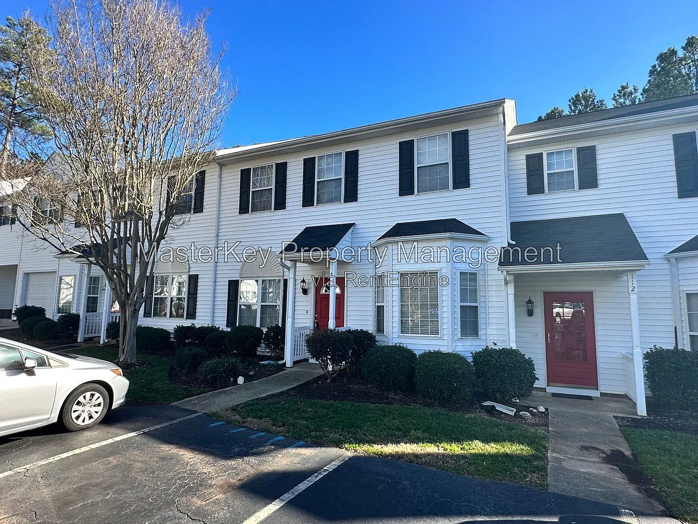 3 bed, 2.5 bath, 1890 sqft, $2,000 — Photo 1