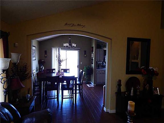 2nd image of 3724 Fiddlewood Cir