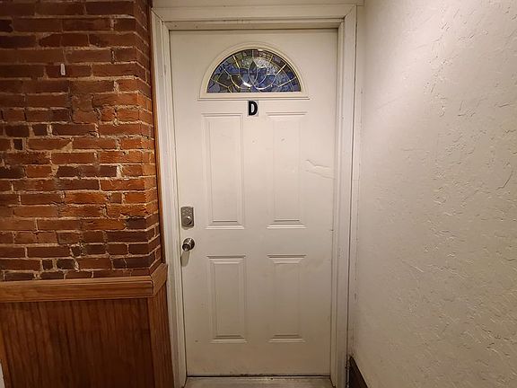 2nd image of 813 N 2nd St APT D