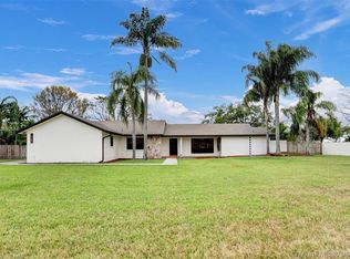 15380 SW 164th St, Miami, FL 33187