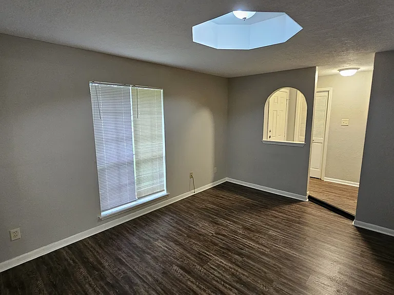 1404 Cactus St — Photo 12