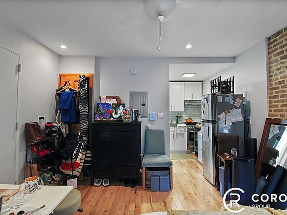 5th image of 1093 Dean St #1