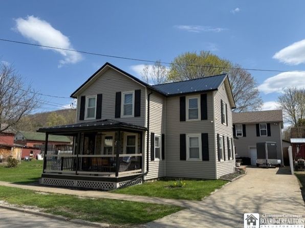 92 1st St, Bolivar, NY 14715
