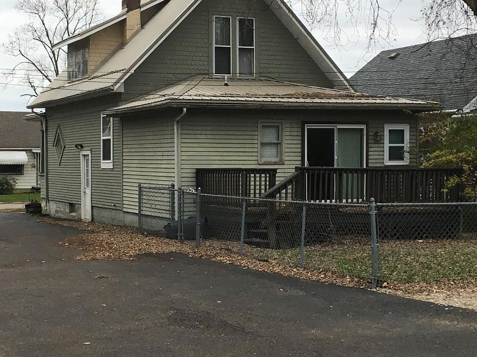 2nd image of 2523 Bell St