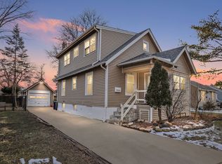 625 Cooper Ave, Elgin, IL 60120