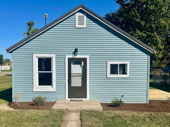 816 W Chestnut St, Hartford City, IN 47348