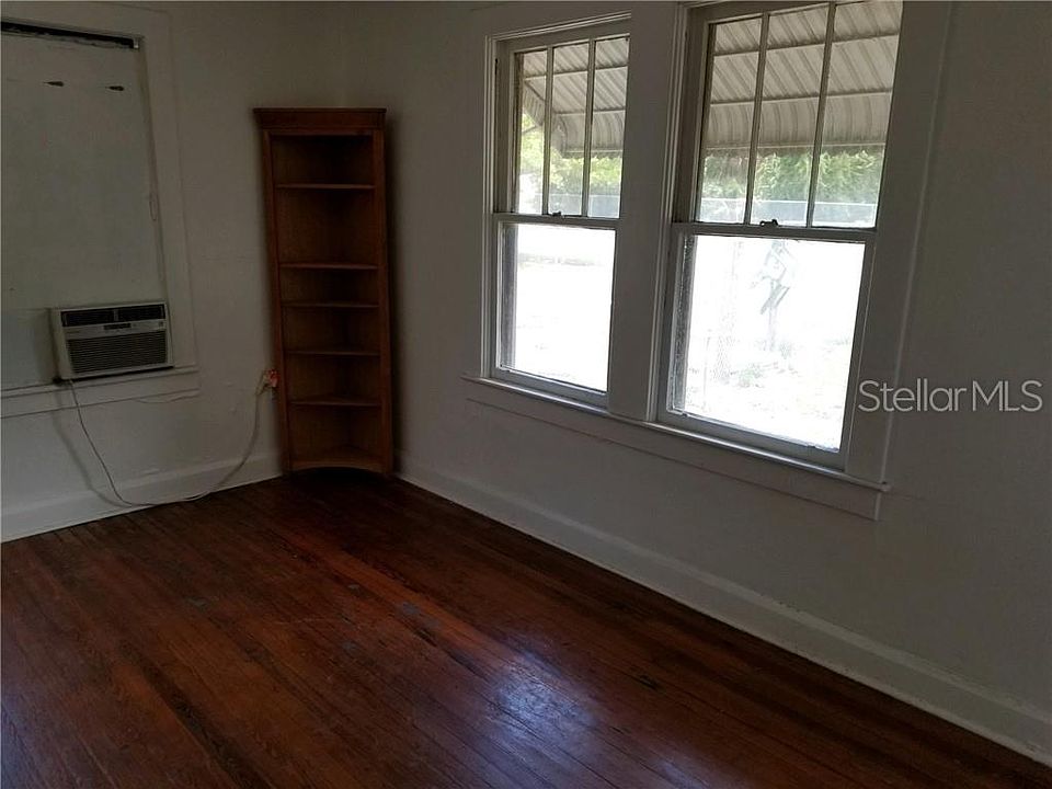 2nd image of 12400 106th Ave