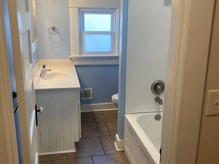 250 Linden Ave — Photo 31