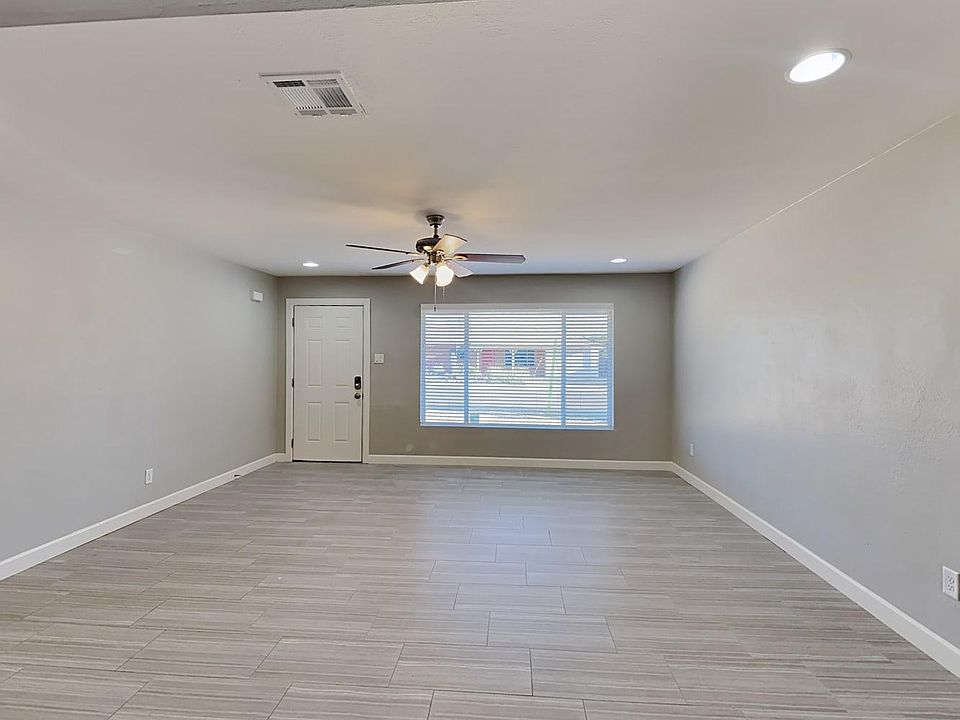 1st image of 7318 W Vogel Ave