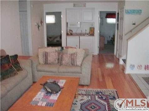 3rd image of 315 N Delaware Ave
