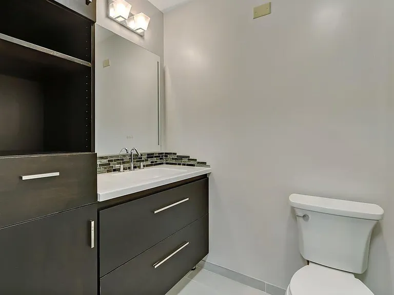 1074 Peachtree Walk NE #B222 — Photo 6