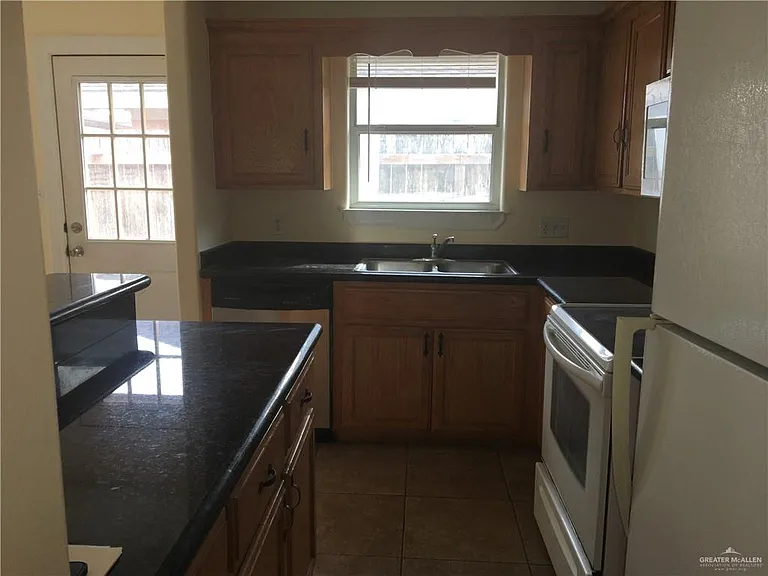 4008 Park Place Ave #1 — Photo 10