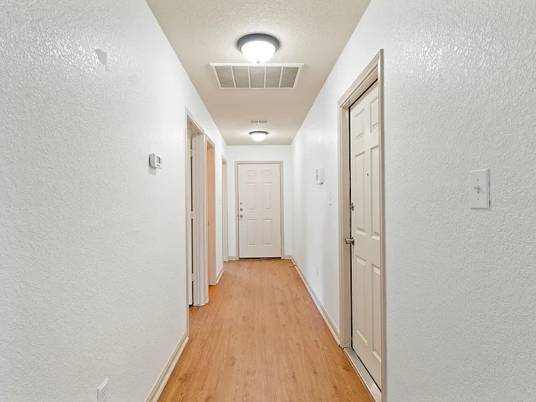 5706 Texas Cyn — Photo 3