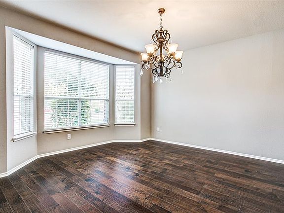 5th image of 1214 Iron Horse St