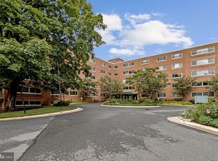 Kenwood House Co-op, Chevy Chase, MD 20815