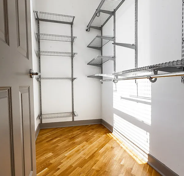 4358 S Prairie Ave #4 — Photo 14
