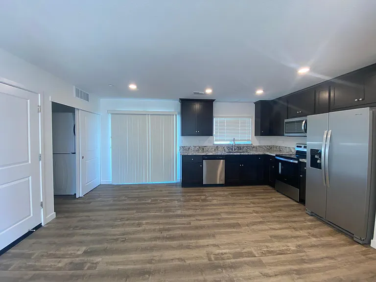 11250 N Micke Grove Rd — Photo 7