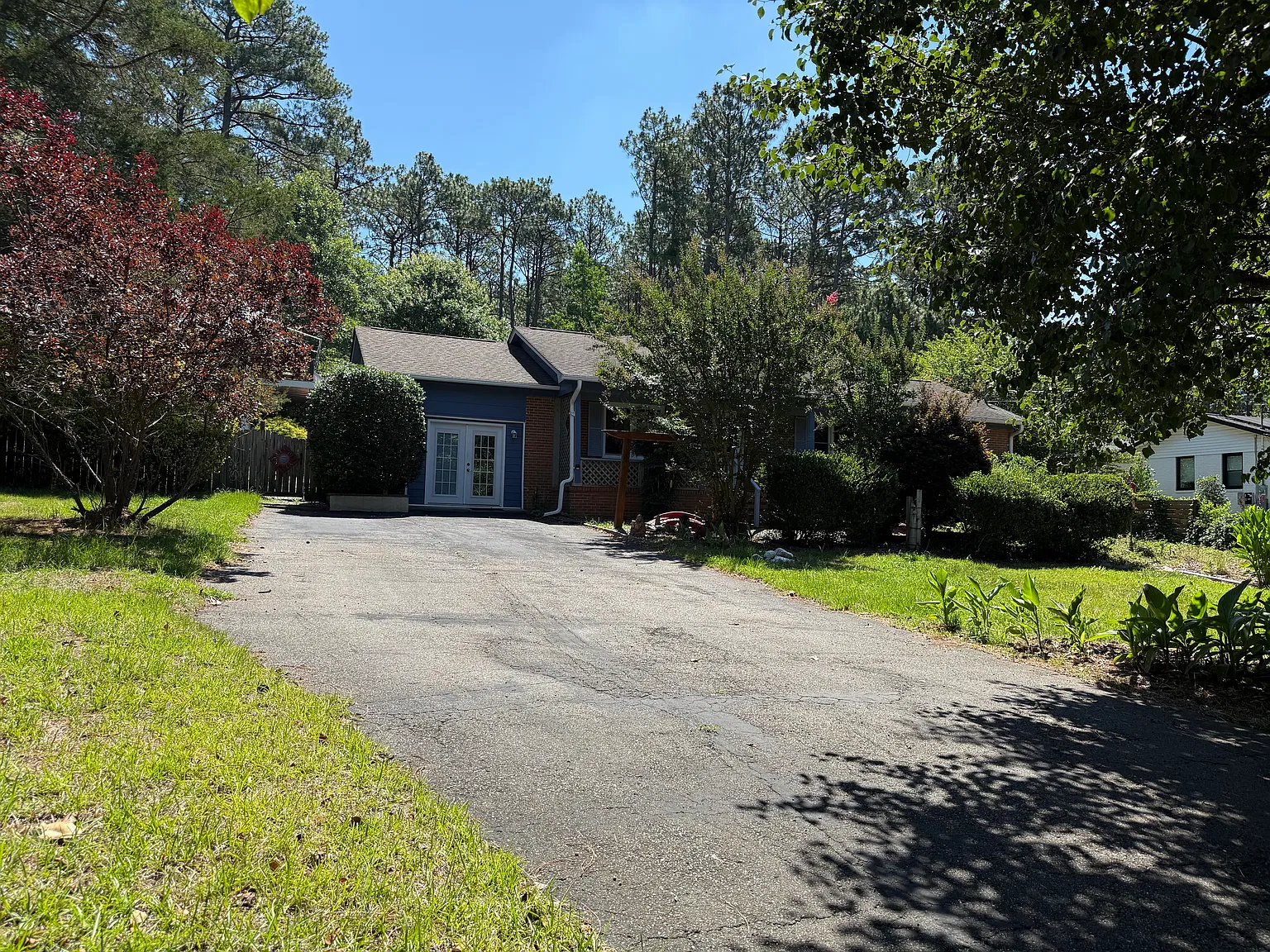 5 bed, 3500 sqft, $3,100 — Photo 1