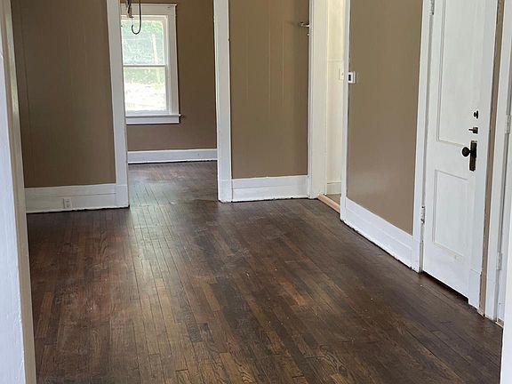 5th image of 3728 Chestnut Ave