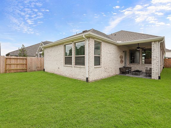 4th image of 10935 Crescent Spring Dr