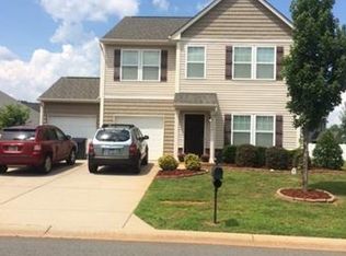 2017 Lake Vista Dr, Mount Holly, NC 28120