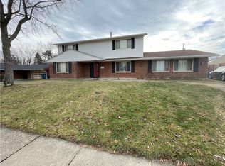 6840 Longford Rd, Dayton, OH 45424