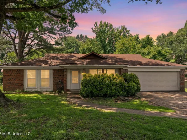 507 Lake Shore Dr S, Southaven, MS 38671