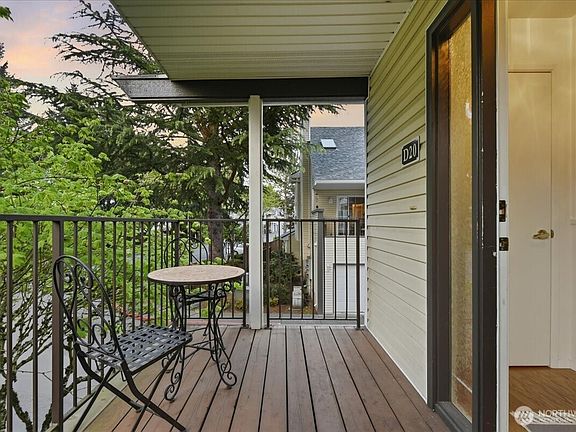 4th image of 13210 SE 7th Street #D20
