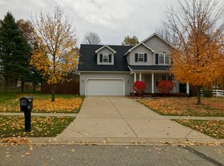 107 Ridgeview Ct, Grass Lake, MI 49240