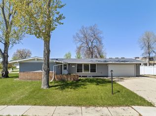 1708 5th Ave SW, Minot, ND 58701