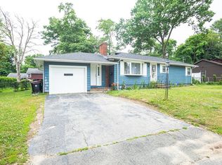 34 Trafalgar St, Brockton, MA 02301