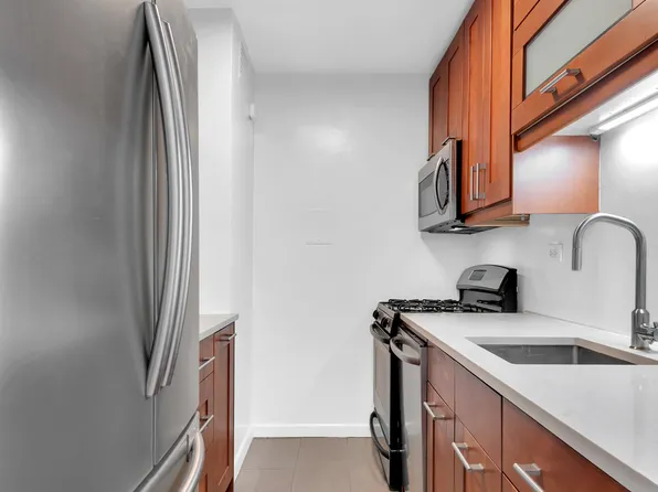 185 West End Avenue image 4 of 6