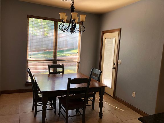 3rd image of 13801 Canterbury Dr