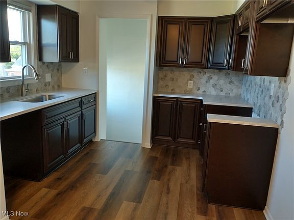 3rd image of 2830 Wales Ave