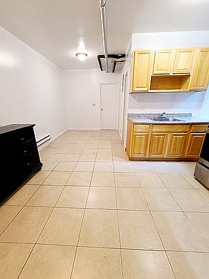 2nd image of 673 Dawson St #19D