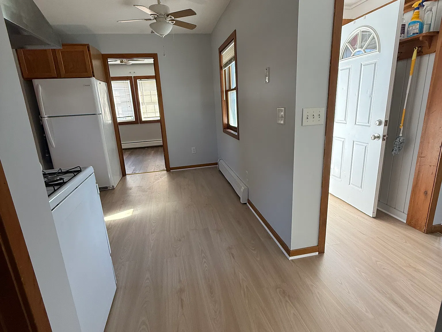 2 bed, 875 sqft, $2,025 — Photo 4