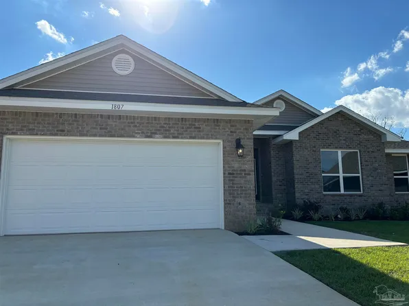 1835 Sunset Maple Rd #34B, Cantonment, FL 32533