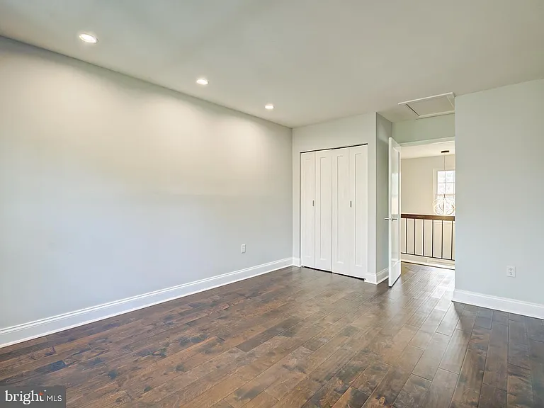 5 Climbing Ivy Ct — Photo 37