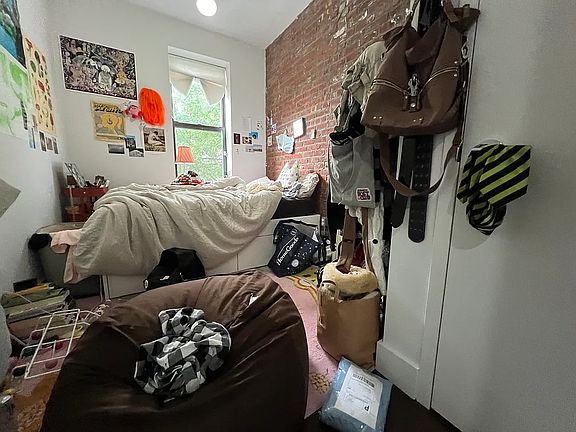 3rd image of 202 Starr St #2F