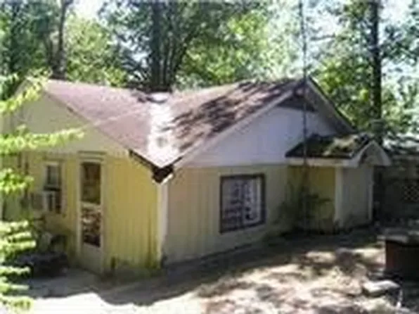 621 Pentecostal Campground Rd, Parsons, TN 38363