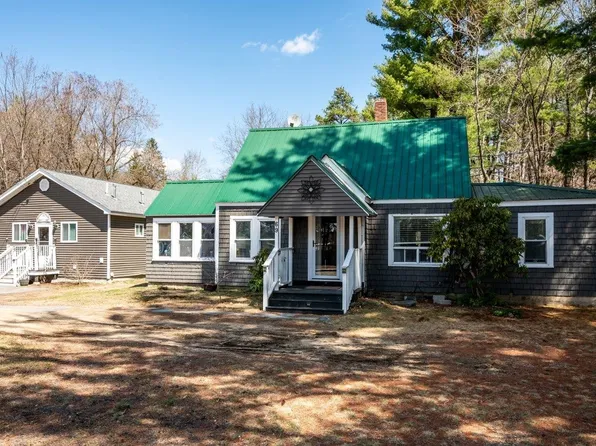 69 Chestnut Hill Road, Rochester, NH 03867