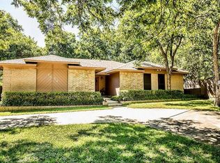 1832 W 5th St, Irving, TX 75060