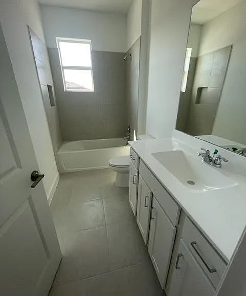 229 SE Woodbark St — Photo 14