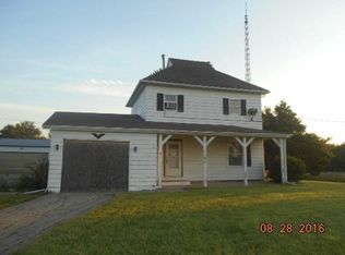 20 E Logan Ave, Herington, KS 67449