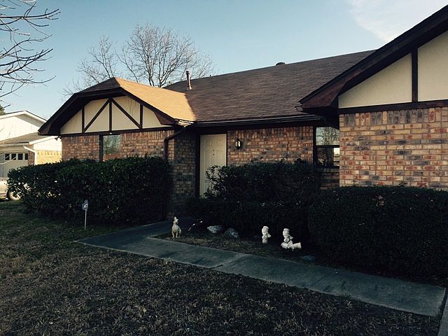 1st image of 3504 Fairfield Dr