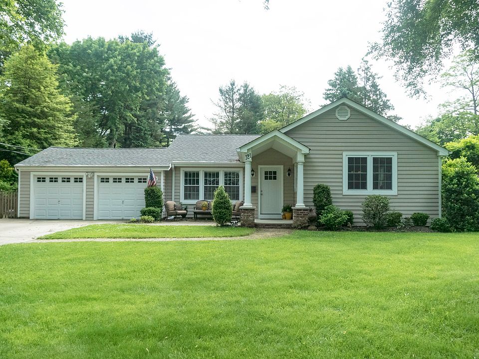 1st image of 121 Westend Avenue