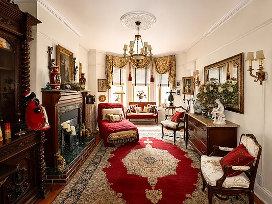 Living room, photo 2