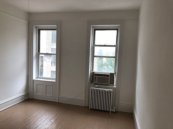 2nd image of 128 N 1st St #2F