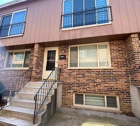2nd image of 4520 N Paulina St APT E