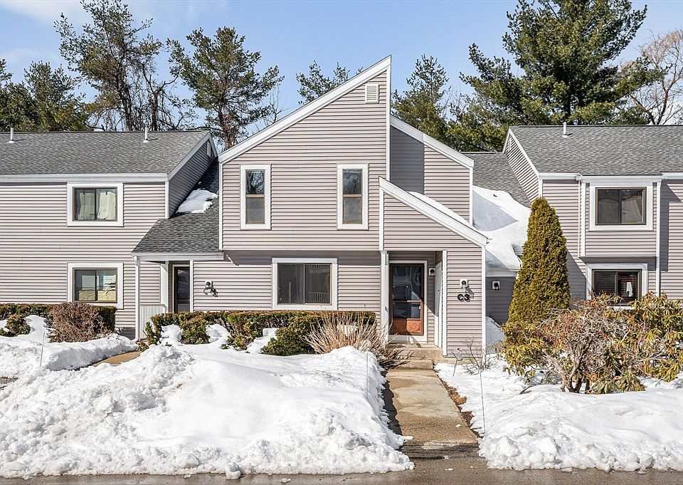 1st image of 3 Black Oak Dr #C